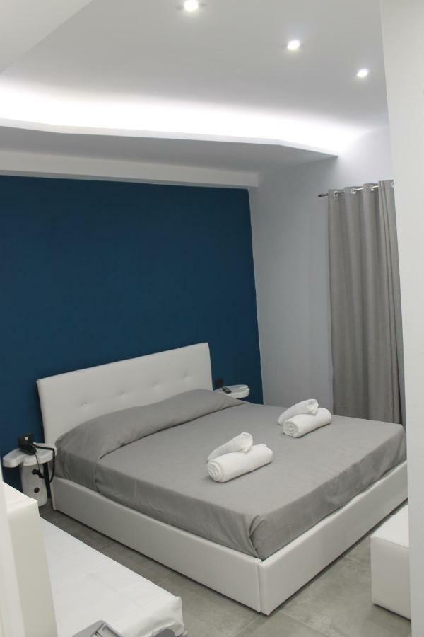 Olive Luxury Ypsos